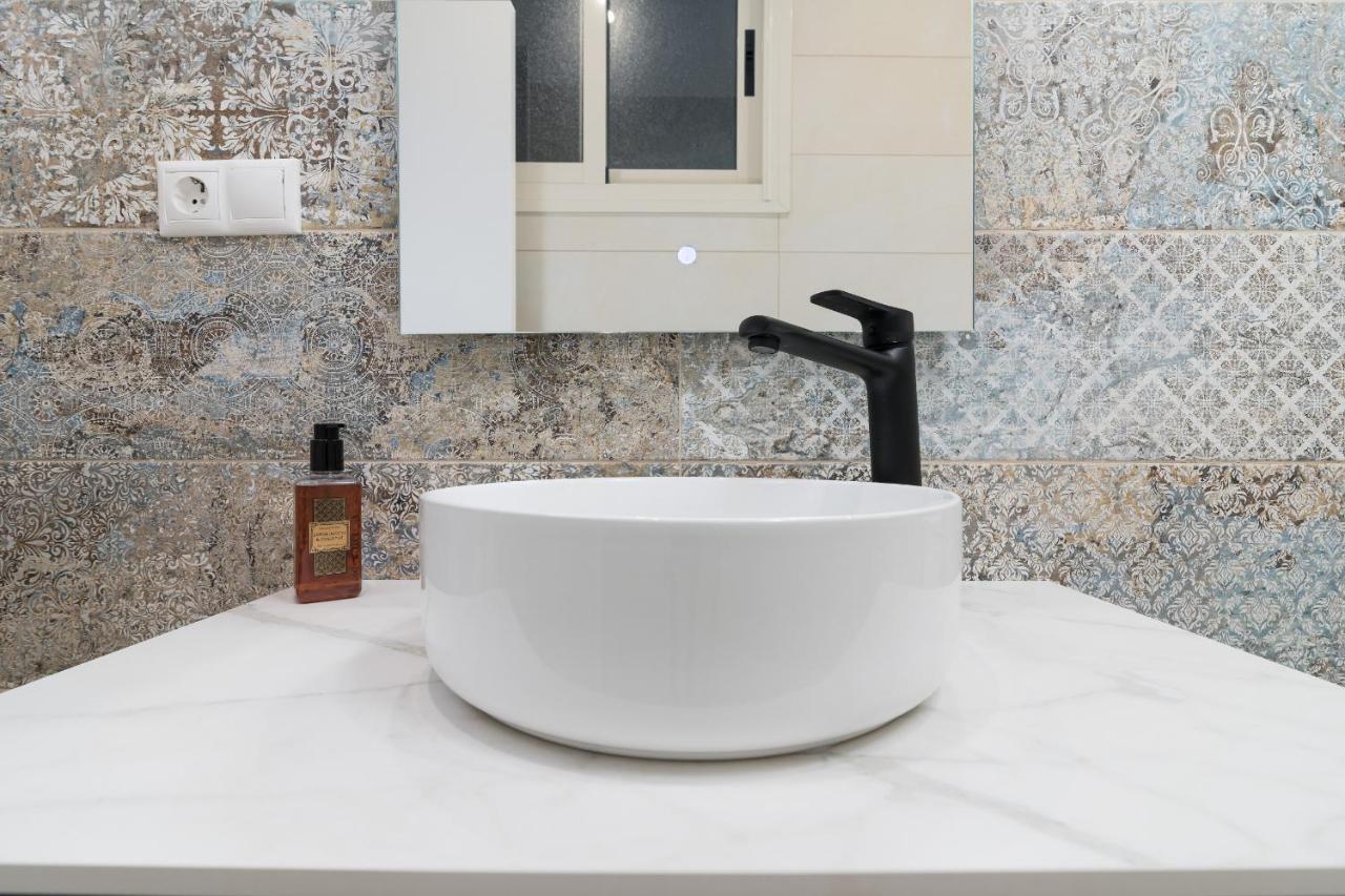 Suite Homes Sweet Alamos Малага Екстериор снимка